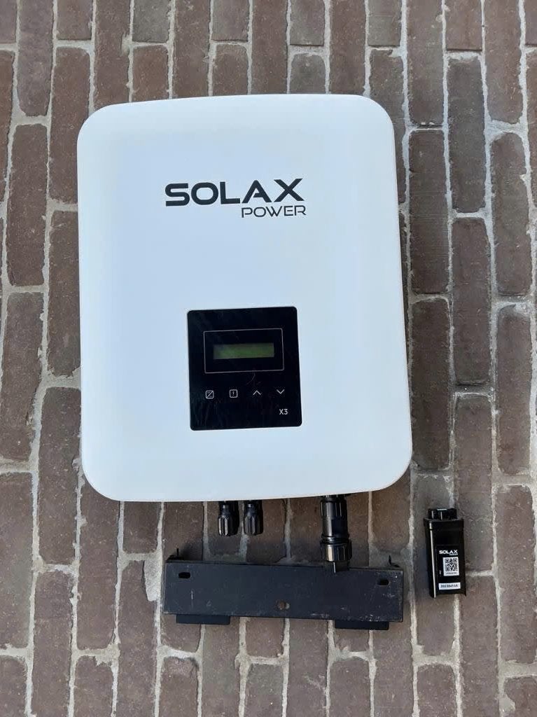 Solax 3-fasige omvormer 5KVA X3-MIC-5K-G2 + LAN dongle, Bricolage & Construction, Panneaux solaires & Accessoires, Enlèvement
