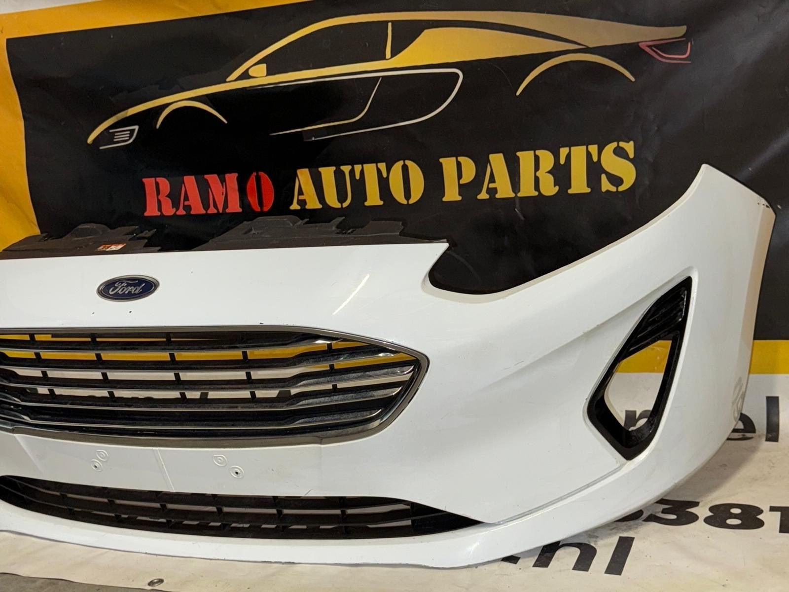 FORD fiesta VIII voorbumper H1BB-17757-AP, Auto-onderdelen, Gebruikt, -, Voor, -