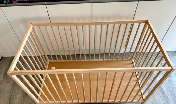 Parc bébé bois avec fond – bon état, Enlèvement, Comme neuf, Lit