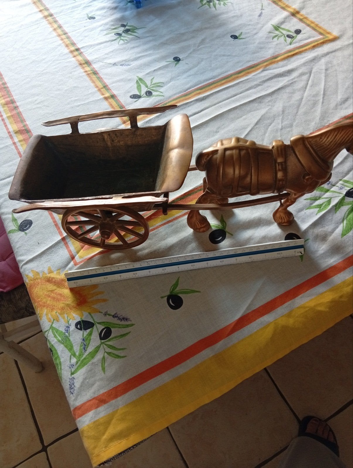 cheval bronze, Collections, Enlèvement