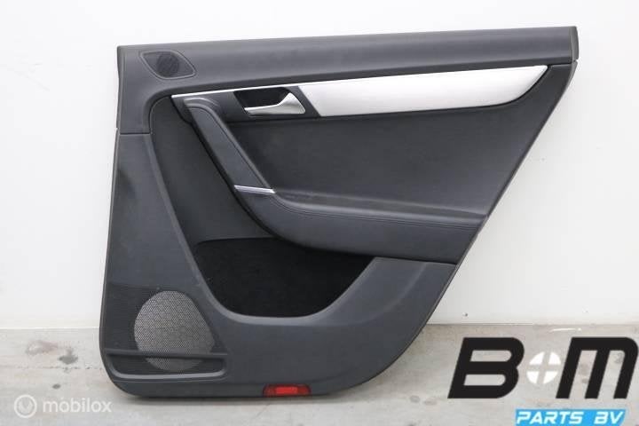 Leder deurpaneel rechtsachter VW Passat B7 Var. 3AF867212P, Utilisé