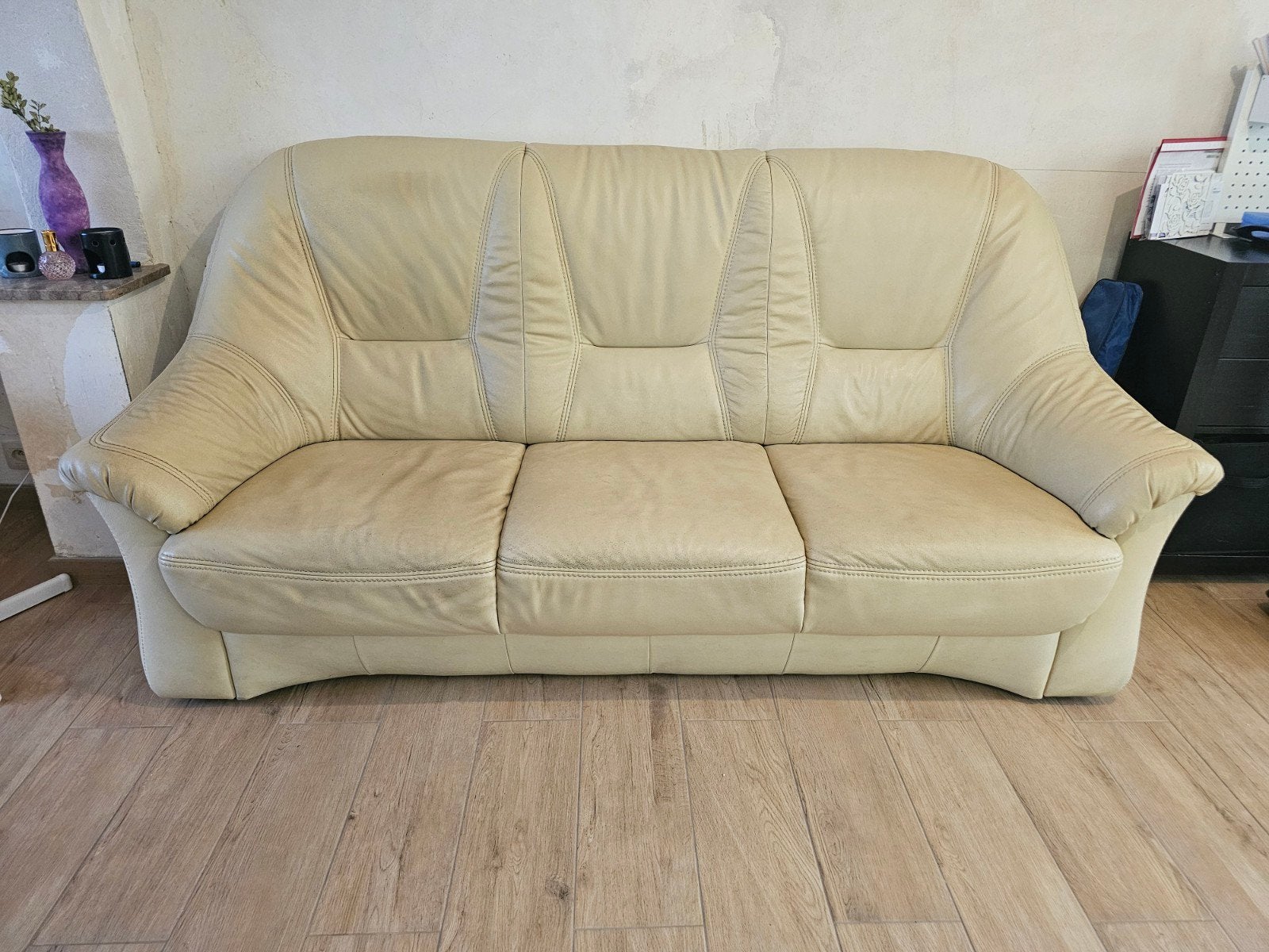 Canapé en cuire beige | 3+1+1 places | 250€, Maison & Meubles, Canapés | Sofas & Chaises Longues, Cuir, Enlèvement