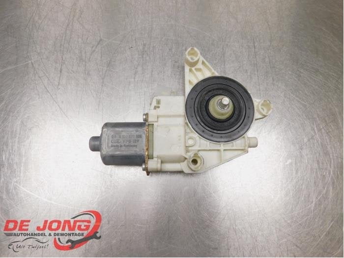 Moteur de vitre portière d'un Mercedes E-Klasse, 3 mois de garantie, Utilisé, -, -