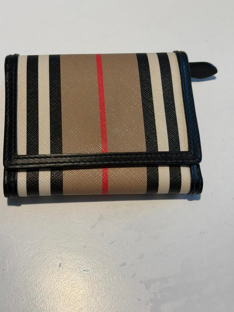Burberry portemonnee, Handtassen en Accessoires, Portemonnees, Ophalen, Zo goed als nieuw