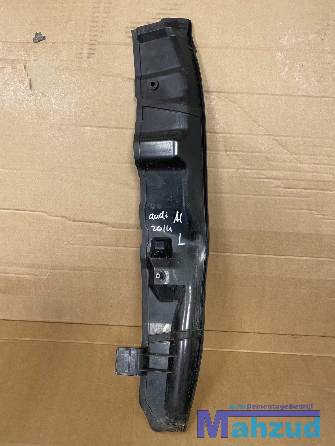 AUDI A1 Links binnenscherm kap 8X0821111 2011-2018, Gebruikt, AUDI AG, Auto-Union-Strasse 1
85045  Ingolstadt, DE, Audi