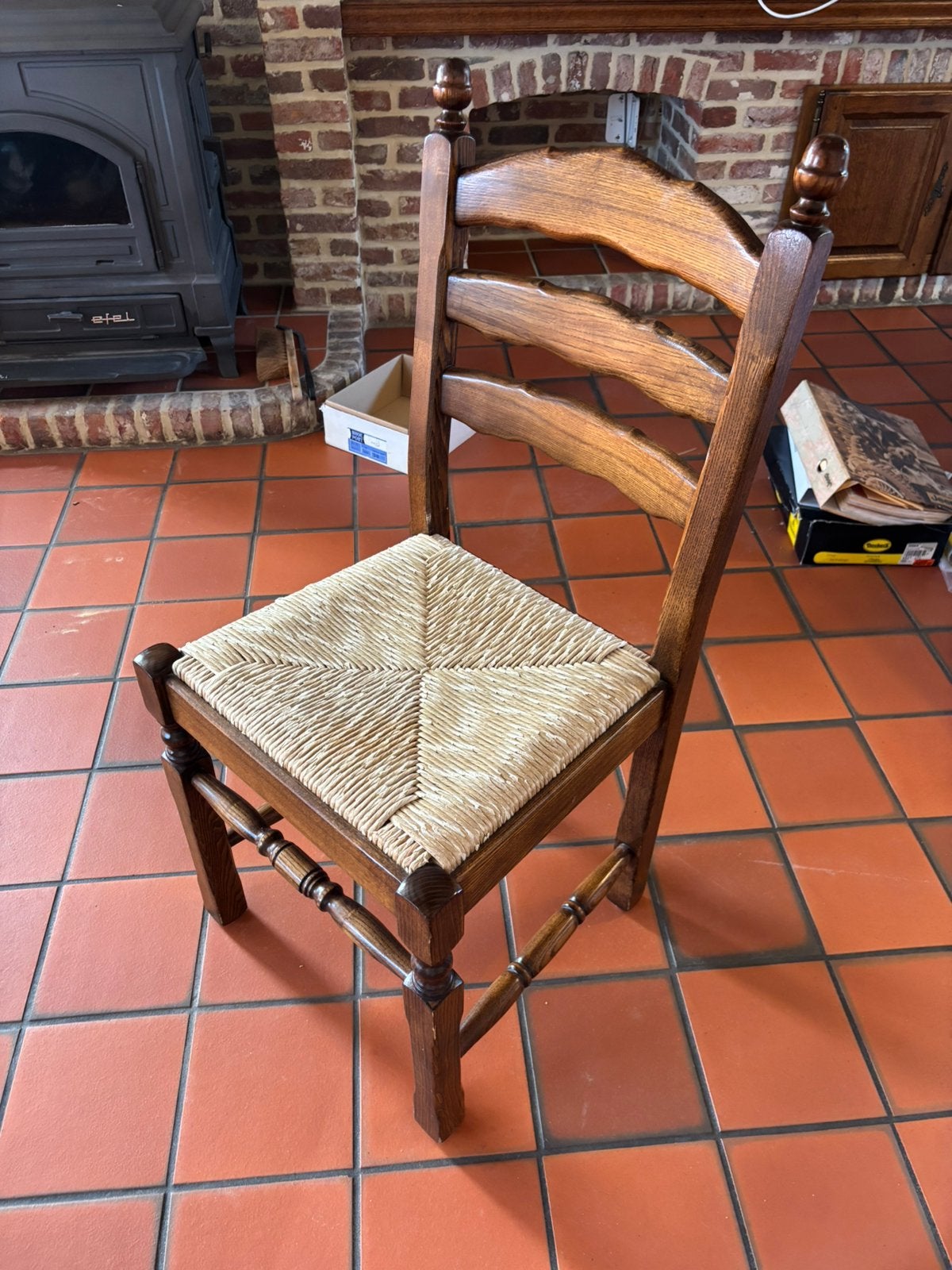 Eiken stoelen, Ophalen