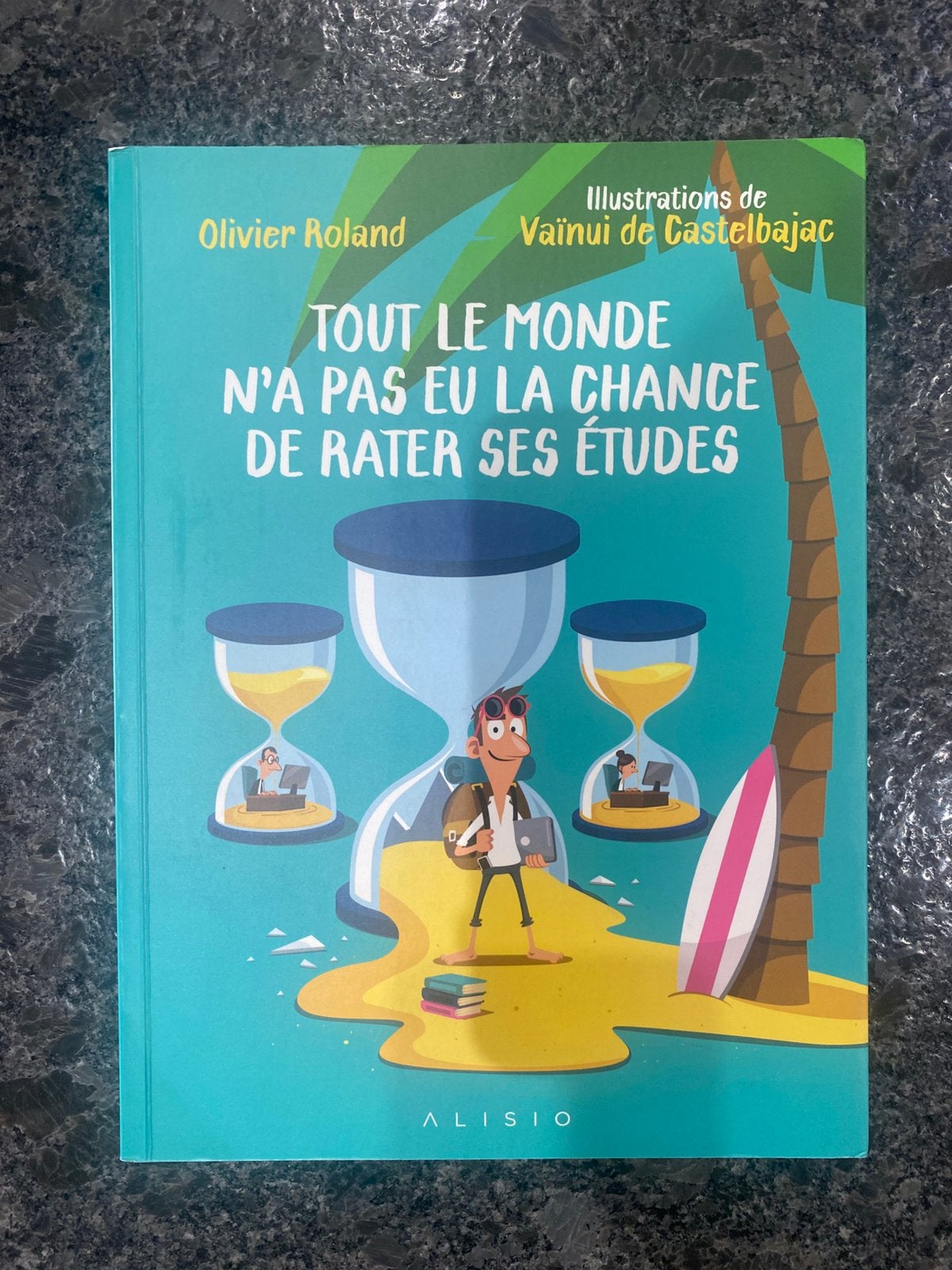 Tout le monde n’a pas eu la chance de rater ses études, Enlèvement, Comme neuf