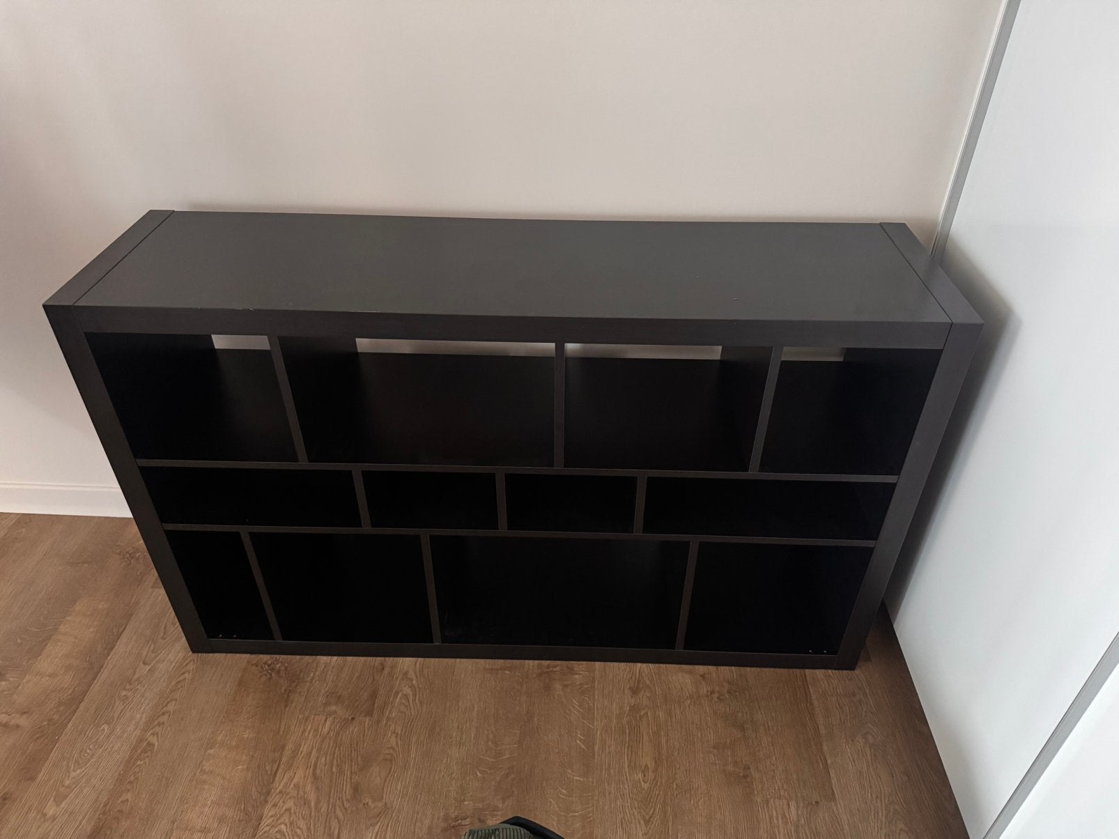 Zwarte kast, Enlèvement, Comme neuf