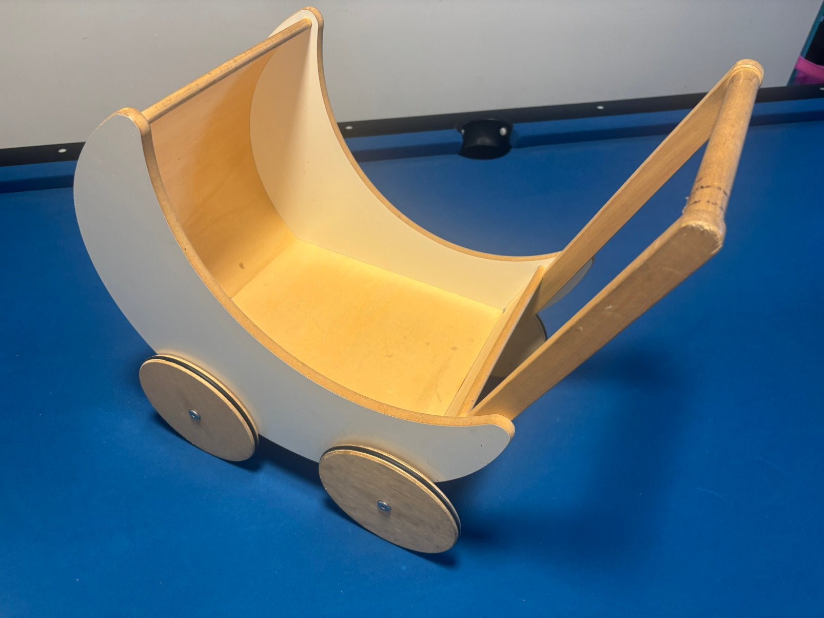 Houten poppenwagen Ooh Noo, Ophalen, Gebruikt