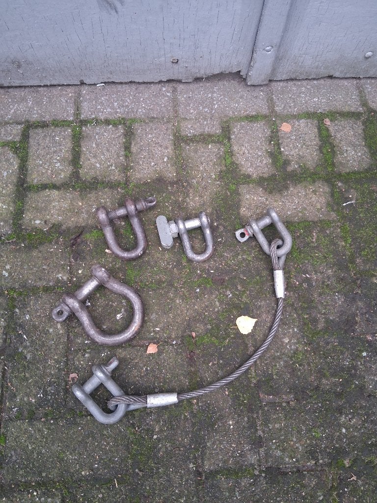 D-sluitingen, Ophalen, Gebruikt