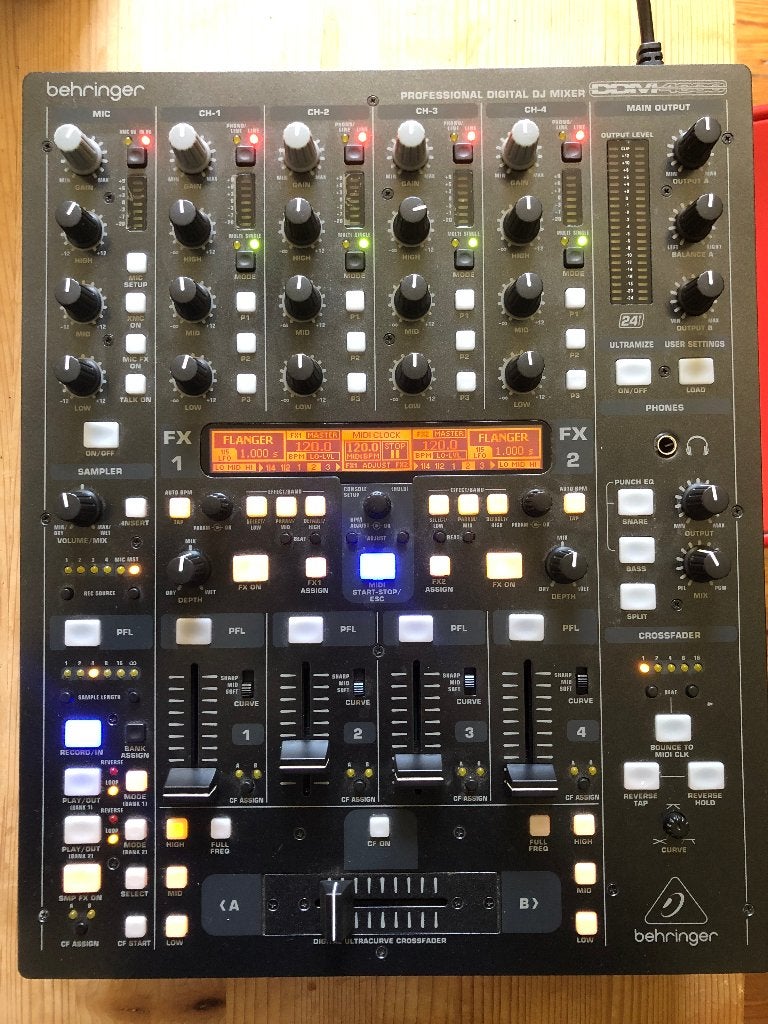 Behringer DDM4000, Musique & Instruments, Enlèvement, Behringer