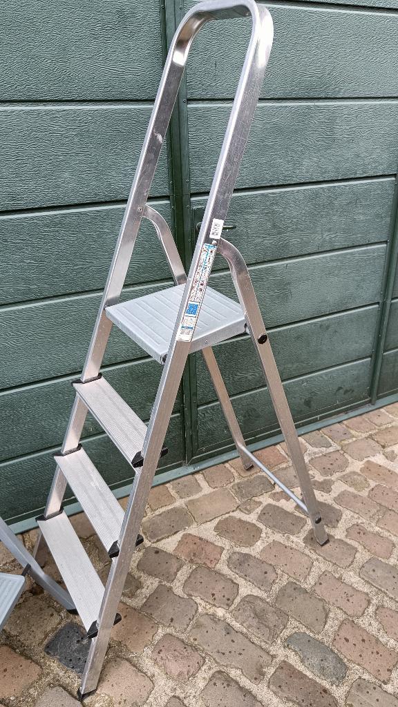 Aluminium Trapladder zo goed als nieuw, Doe-het-zelf en Bouw, Ladders en Trappen, Ophalen, Gebruikt, Ladder