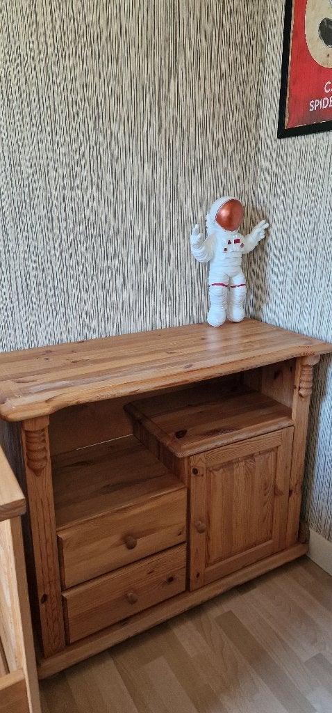 Complete kinderkamer / slaapkamer massief grenen, Kinderen en Baby's, Kinderkamer | Complete kinderkamers, Ophalen, Gebruikt, Jongetje of Meisje