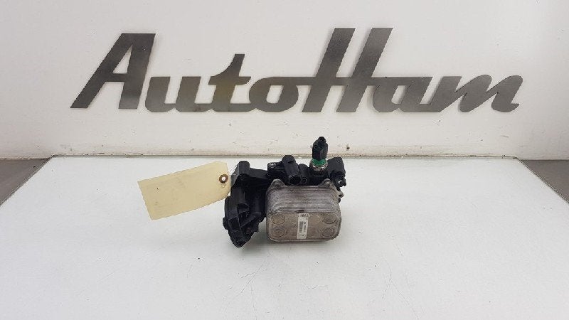 BOITIER FILTRE HUILE Fabia III Combi (NJ5) (|0B4115389B|), Utilisé, Skoda