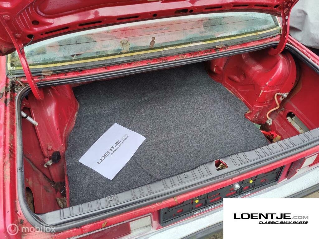 nieuwe kofferbakmat BMW e30 twee en vier deurs 325i 320i etc, Autos : Pièces & Accessoires, Habitacle & Garnissage, Enlèvement ou Envoi