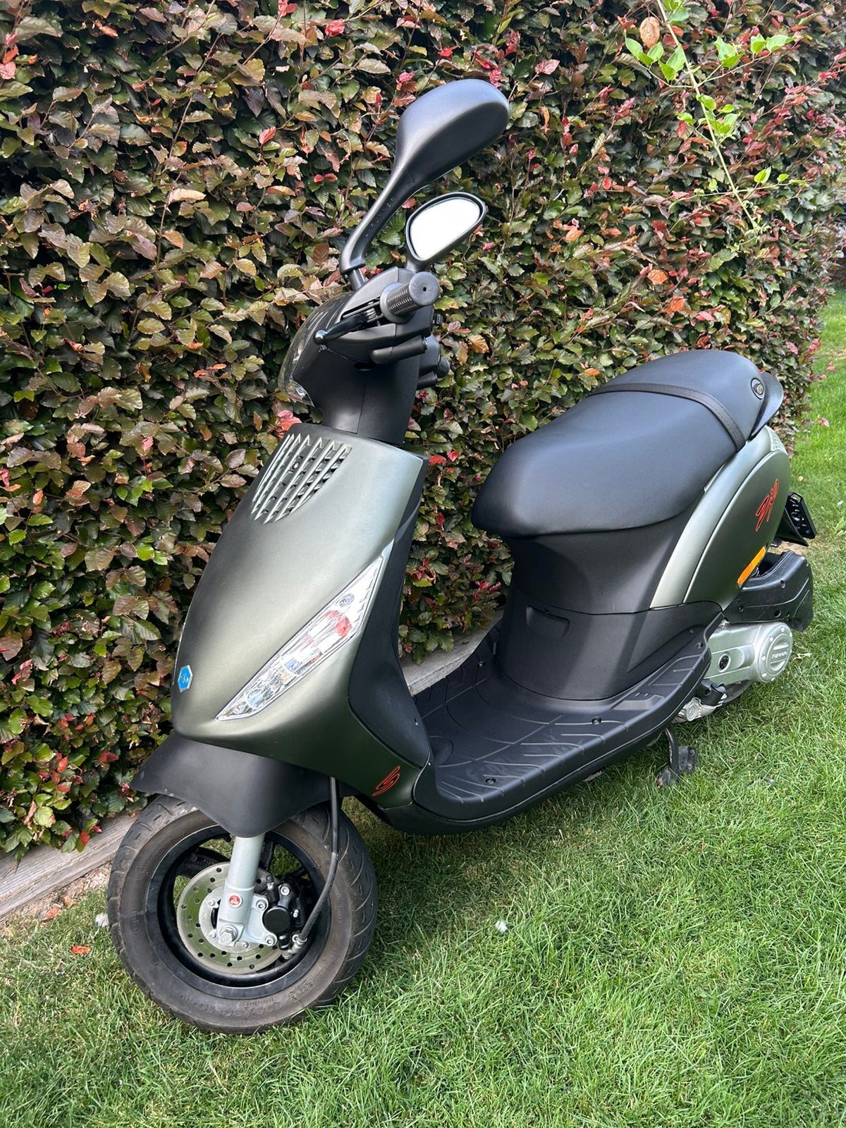Piaggio zip 2024 klasse A, Fietsen en Brommers, Scooters | Piaggio, Ophalen, Zip, Nieuw, Klasse A (25 km/u)