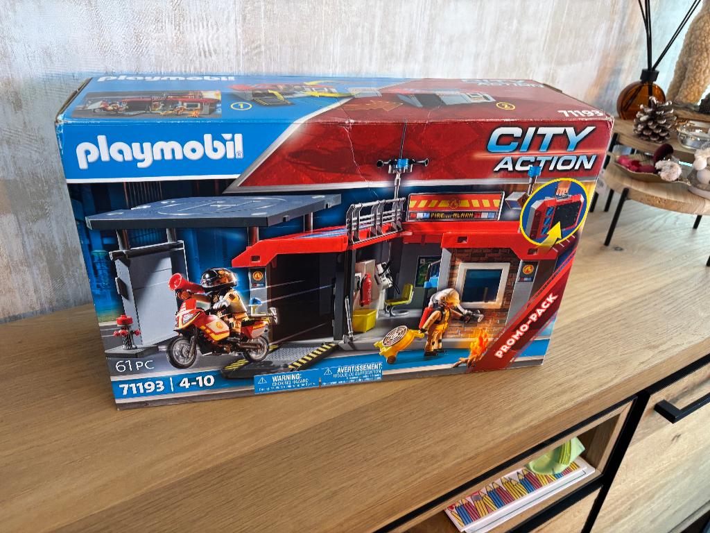 Playmobil 71193, Brandweerkazerne, Kinderen en Baby's, Speelgoed | Playmobil, Ophalen, Zo goed als nieuw, Complete set