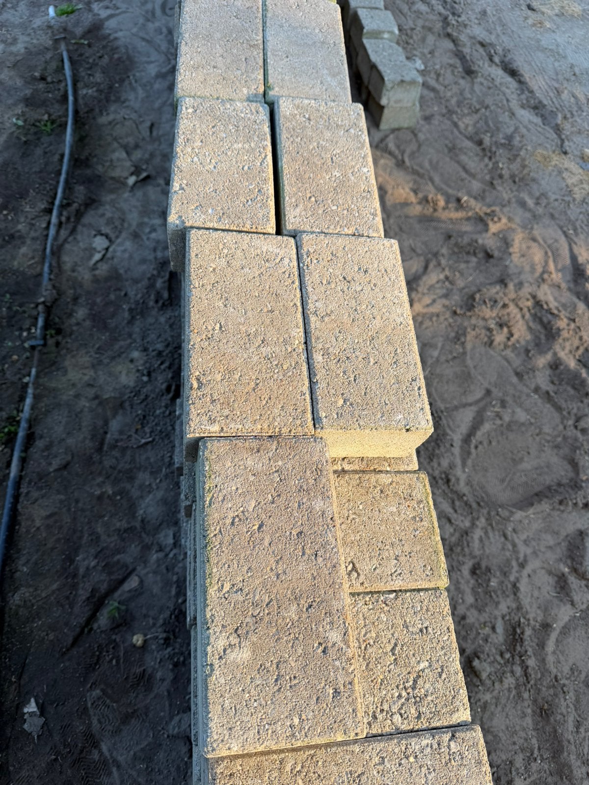 Grijze betonklinkers, Ophalen, Gebruikt