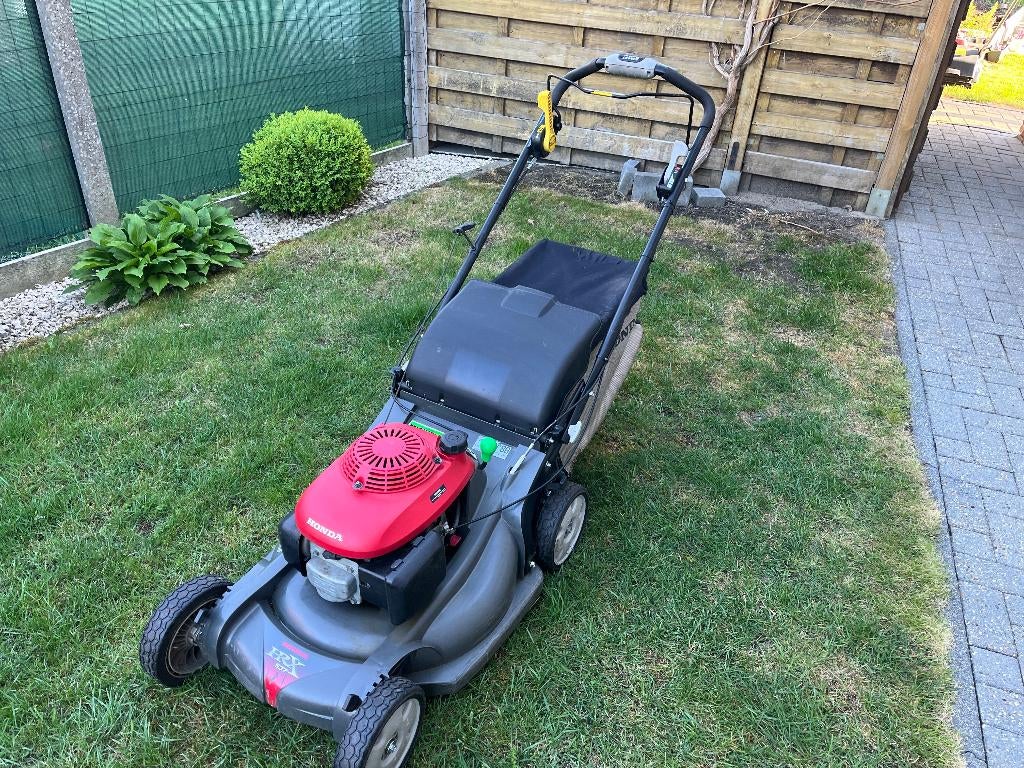 Grasmaaier honda hrx 537mulcher zelftrekker 6pk, Tuin en Terras, Grasmaaiers, Gebruikt, Benzine-grasmaaier, 50 cm of meer, Cirkelmaaier