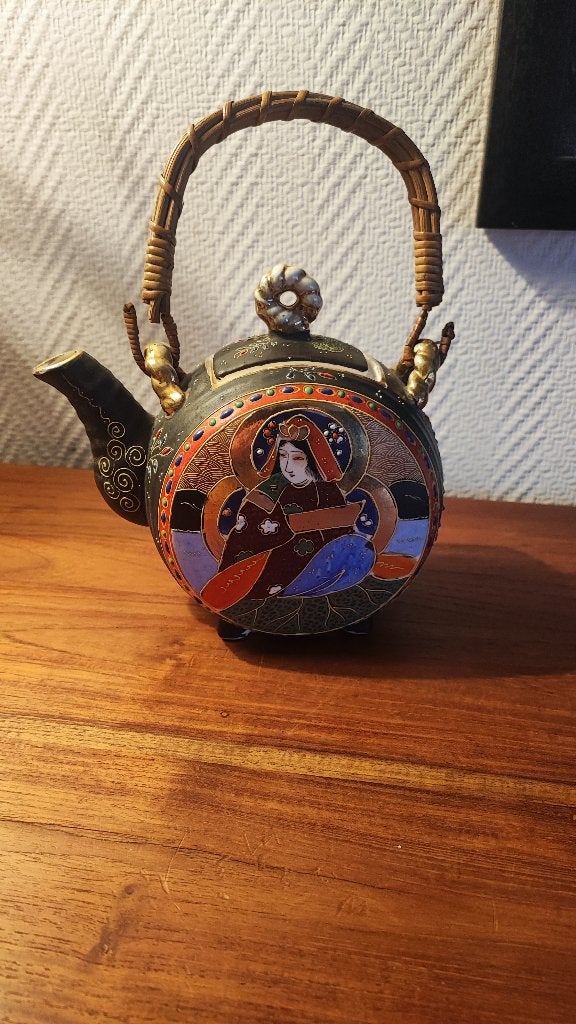Théière Satsuma, porcelaine japonaise en bon état, Enlèvement ou Envoi
