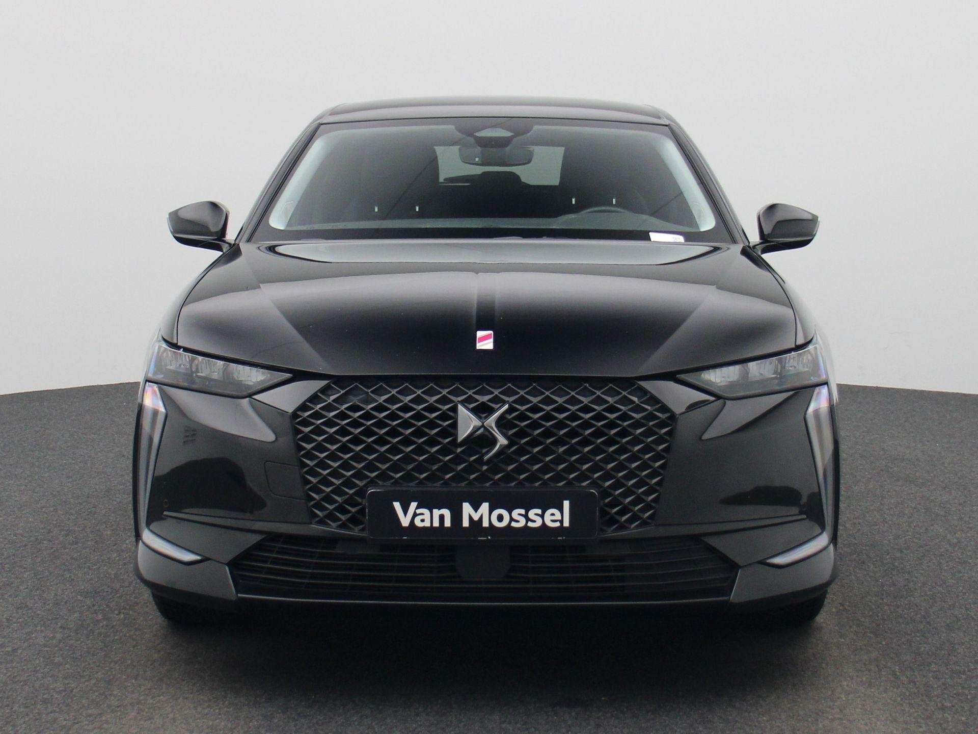 DS DS 4 PureTech 130 Automatic Performance Line LED | LEDER, Gebruikt, https://public.car-pass.be/vhr/1c746772-5a0b-460b-9420-3c4b9d44ba81