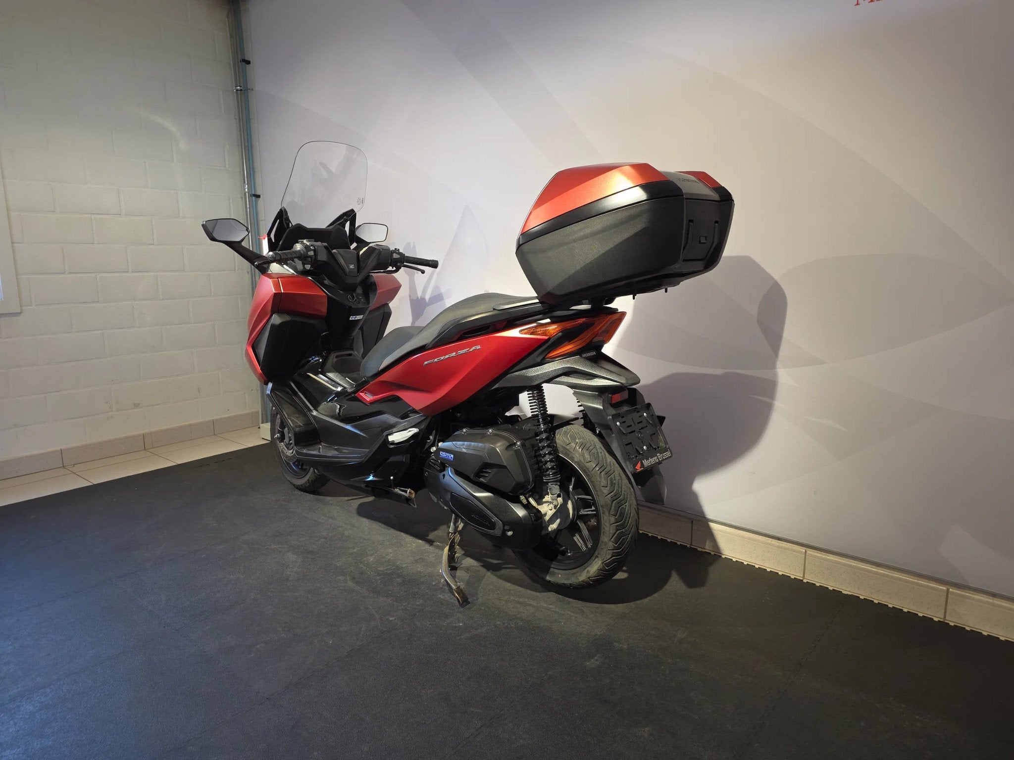 Honda Forza 125 (bj 2023), Motoren, 125 cc, Overig, Gebruikt, Bedrijf