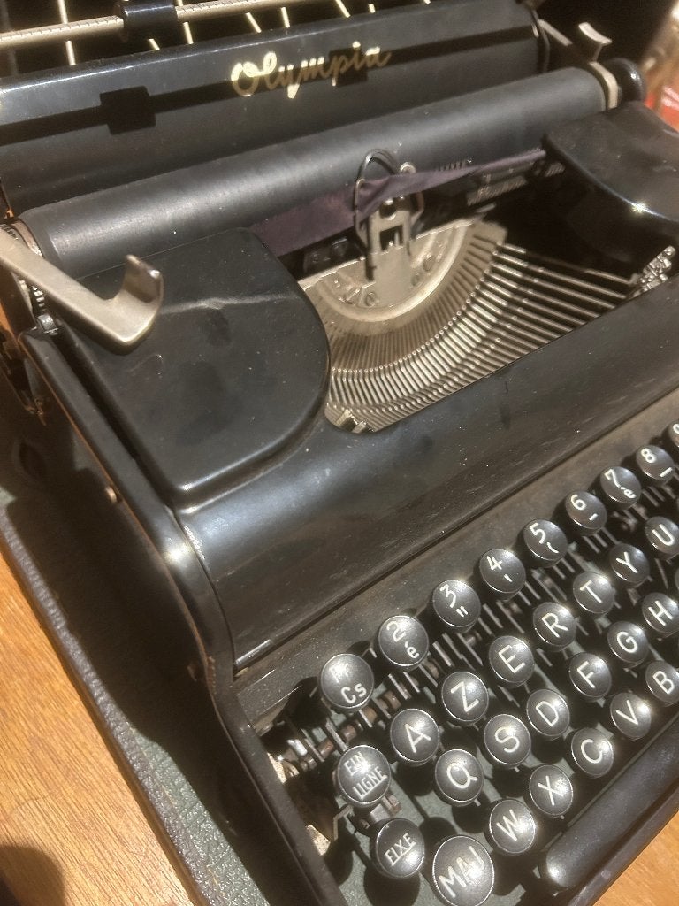 Machine à écrire Olympia progress 1930 AZERTY, Divers, Enlèvement, Utilisé