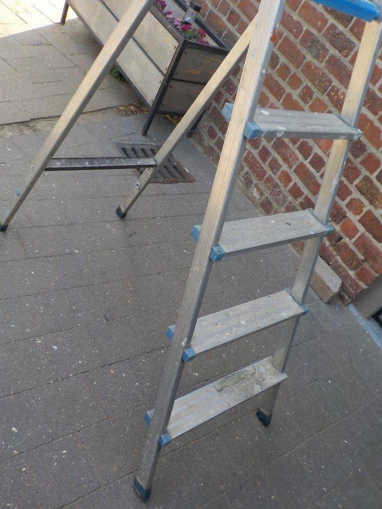 Trapladder, Ophalen
