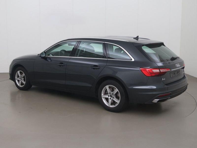 Audi A4 sw avant 30 tdi business edition attraction s tron, Autos, 100 kW, Argent ou Gris, Achat, A4