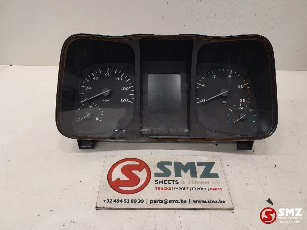 Occ Tableau de bord Mercedes, Autos : Pièces & Accessoires, Pièces camion, Mercedes-Benz, Tableau de bord & Interrupteurs, Utilisé