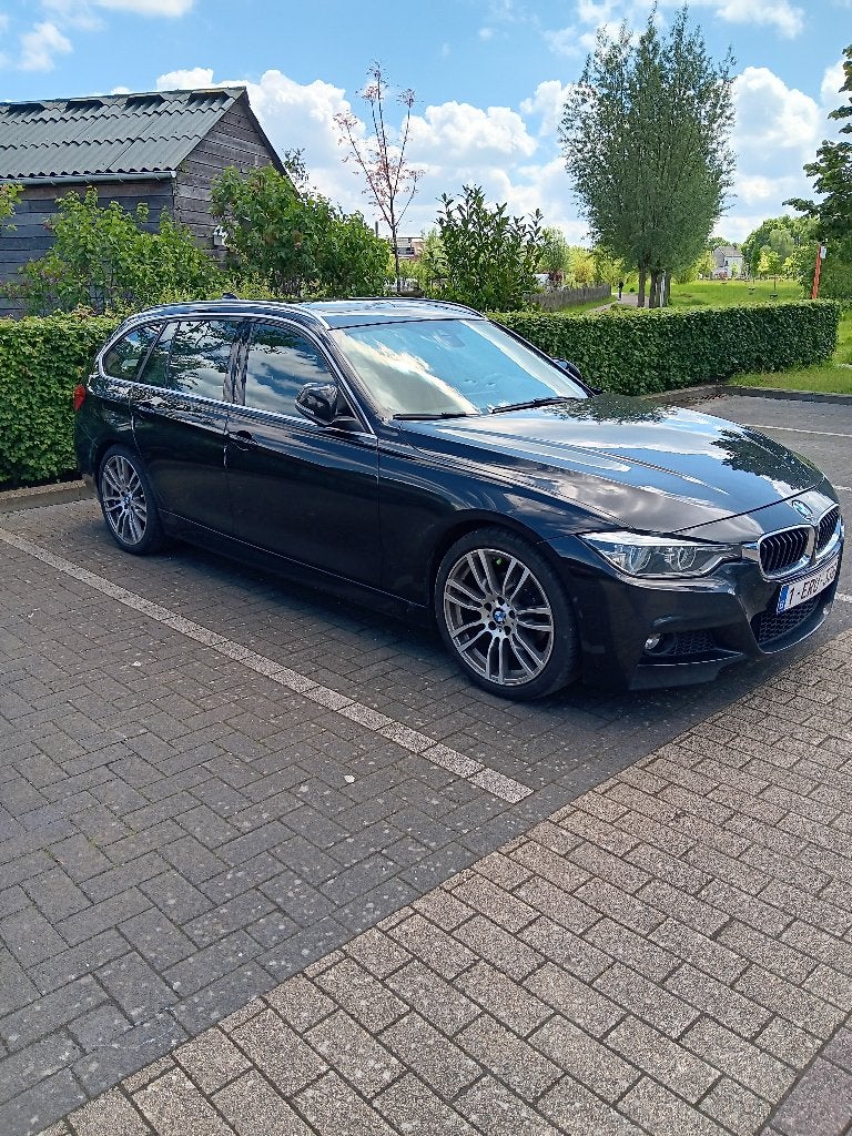 BMW 320d M-Pack Touring full option, Autos, Cuir, Achat, Noir, 120 kW