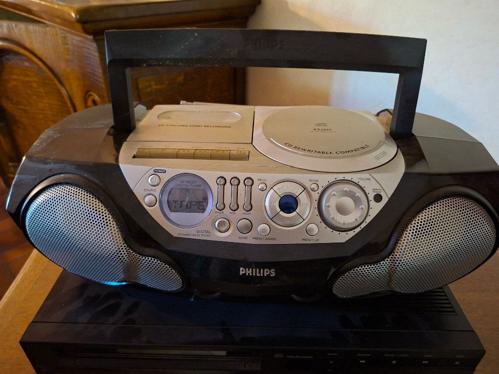 Philips cd casette speler, Audio, Tv en Foto, Cd-spelers, Ophalen of Verzenden, Zo goed als nieuw, Philips, Draagbaar