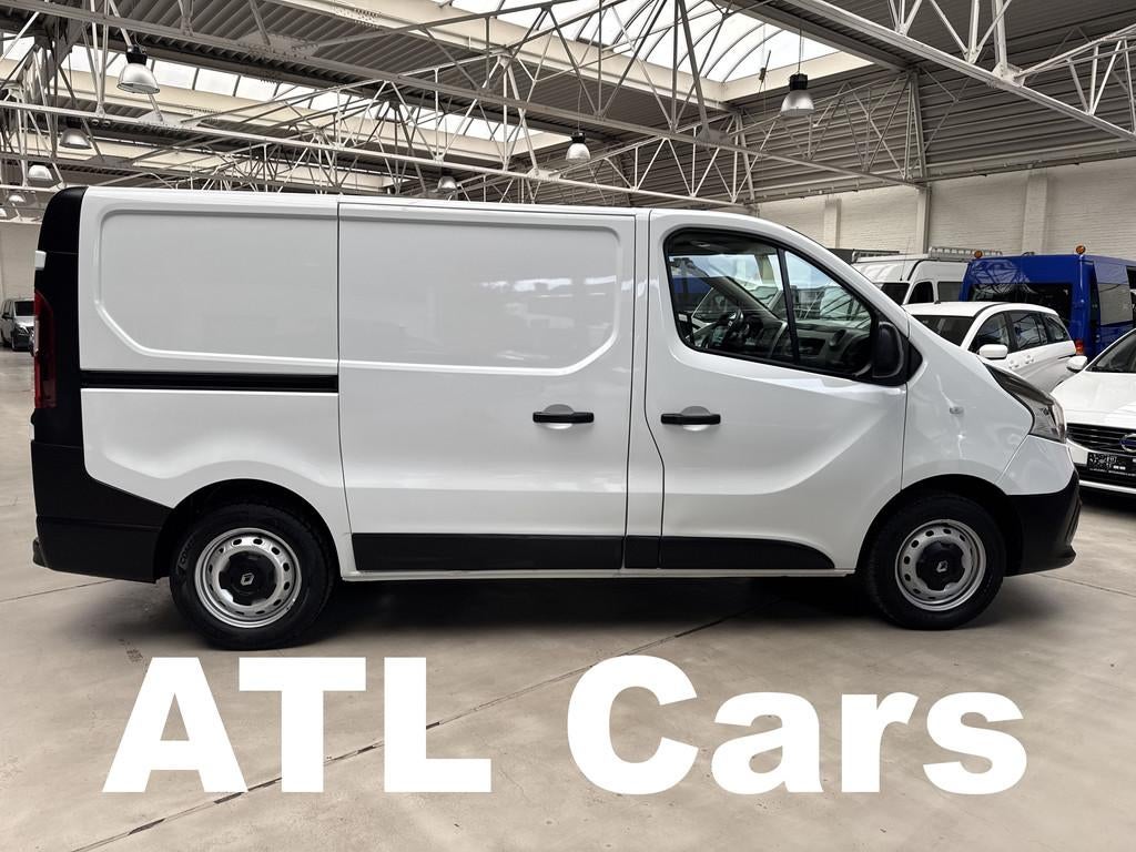 Renault Trafic 1.6D | EURO 6B | LICHTE VRACHT | TREKHAAK, Autos, Entreprise, 3 places, Noir, Diesel