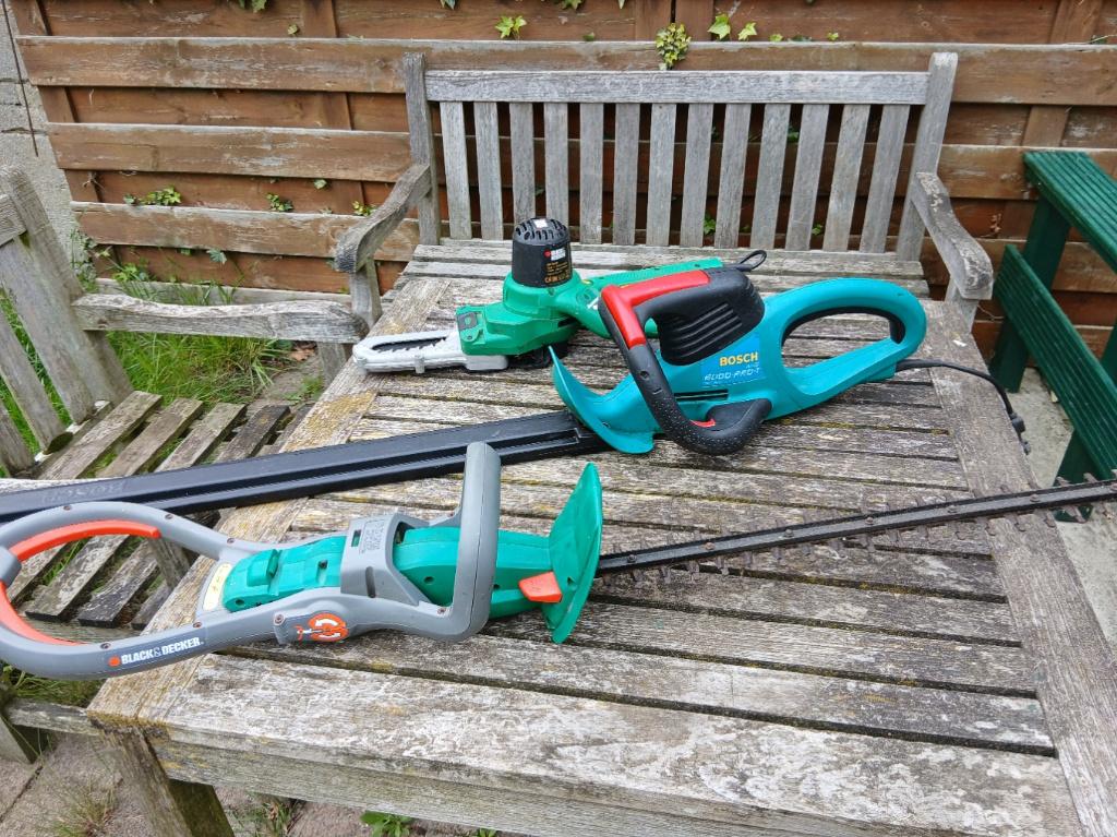 Taille-haies et sécateur alligator, Ophalen, Gebruikt, Elektrisch, Bosh