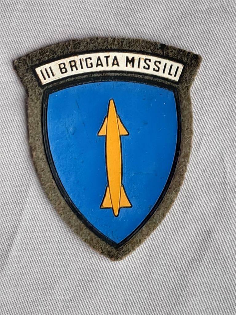 Écusson militaire italien "III Brigata Missili", Collections, Enlèvement ou Envoi, Armée de terre, Vêtements ou Chaussures
