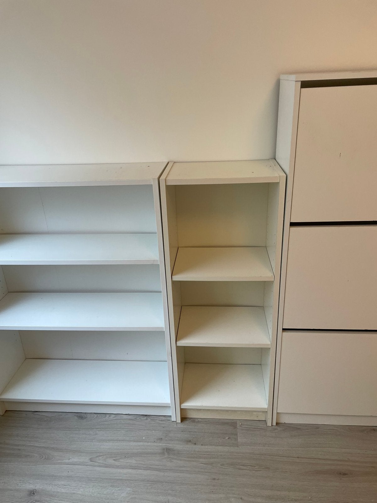 gratis Ikea Billy wit 40cm breed, Ophalen, Met plank(en), Minder dan 50 cm, Gebruikt