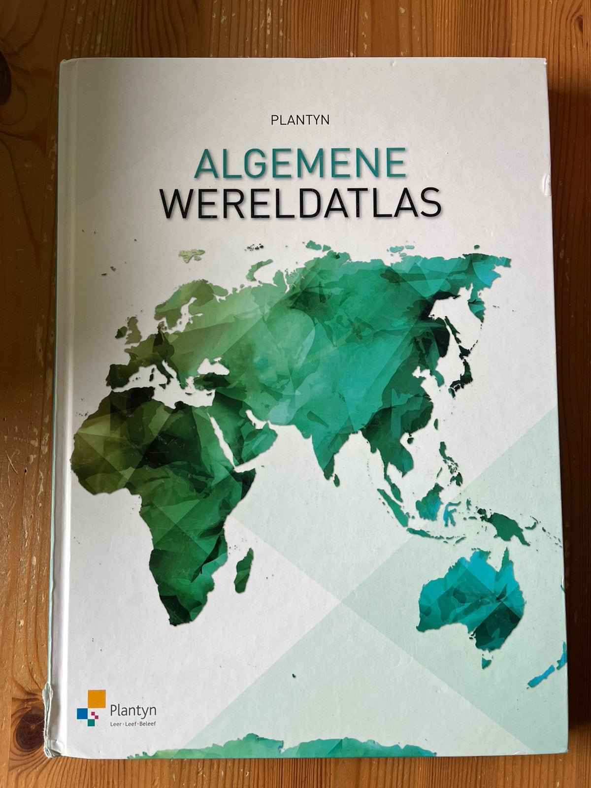 Wereldatlas Plantyn - editie 2017, Ophalen, Zo goed als nieuw