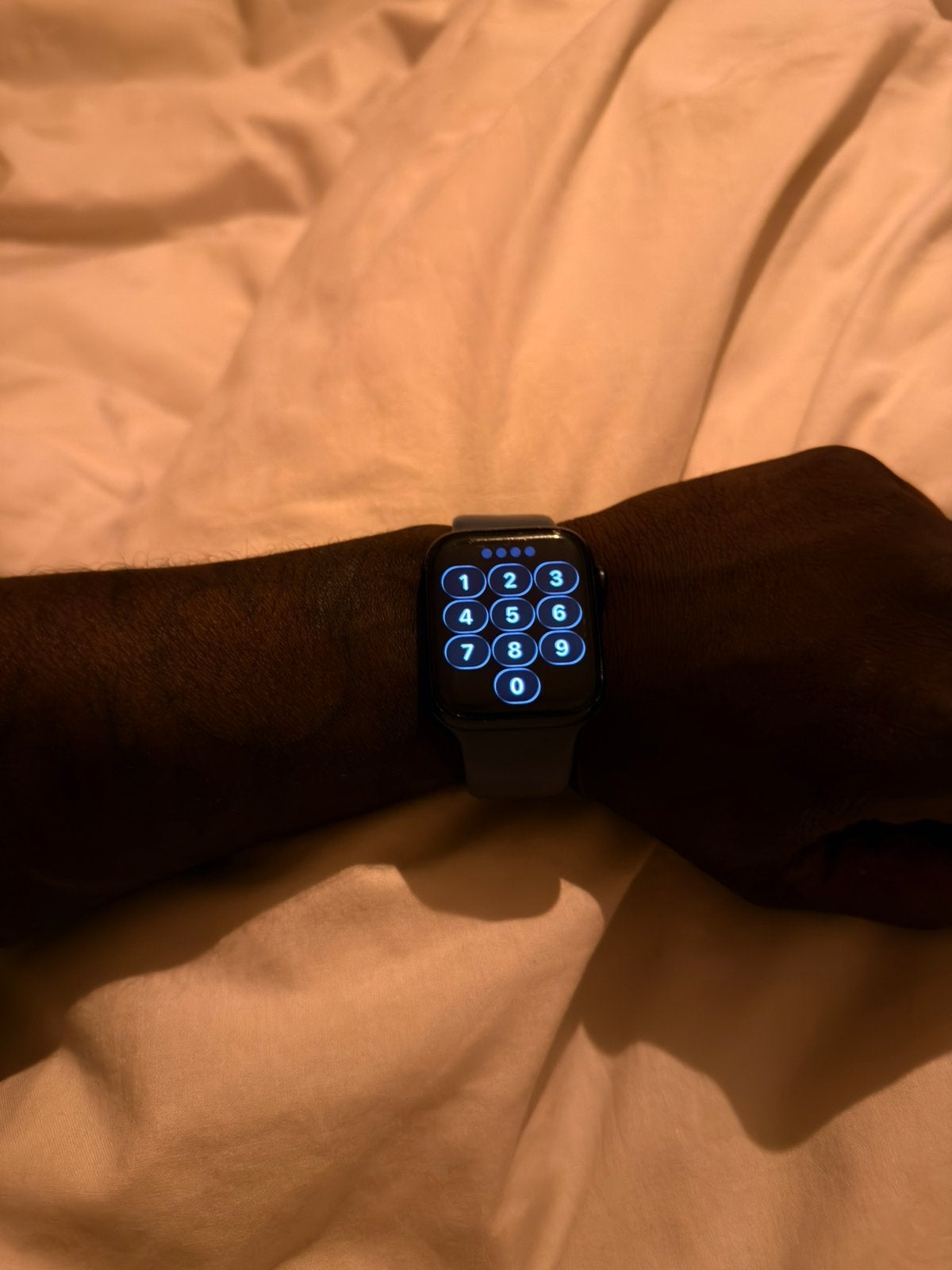 Apple Watch SE 3 (2025) 44 mm – Zwart, Handtassen en Accessoires, Ophalen, Zo goed als nieuw, Zwart