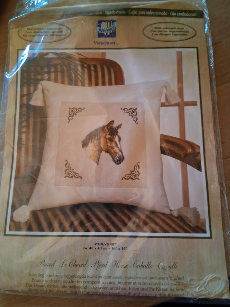 Borduurpatroon paard + restjes draad, Hobby & Loisirs créatifs, Broderie & Machines à broder, Enlèvement ou Envoi