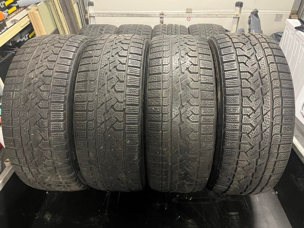 Winterbanden 235/55/18, Auto-onderdelen, Banden en Velgen, Ophalen, 18 inch, Gebruikt, Winterbanden