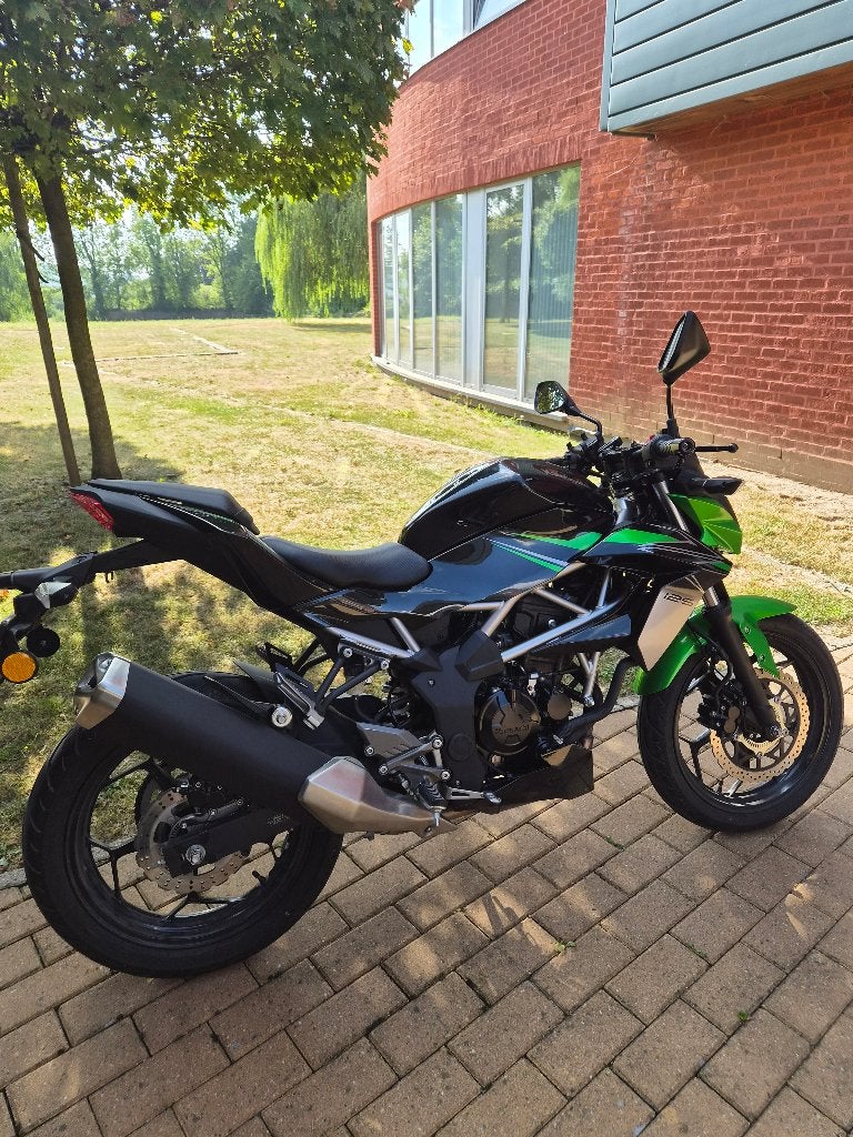 Kawazaki Z125, Occasion, Permis Moto A1 minimum, Particulier, 1 cylindre