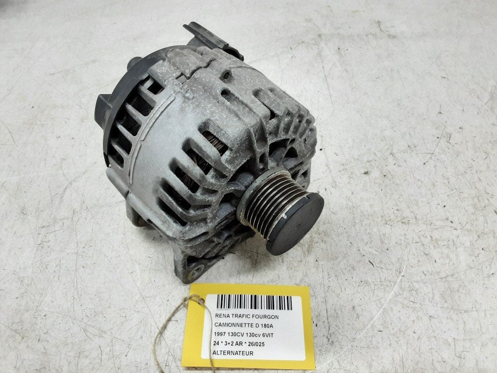 DYNAMO Renault Trafic (1FL / 2FL / 3FL / 4FL) (231008648R), Gebruikt, Renault, Peter-Huppertz-Straße 5
51063  Köln, DE, Dialog.deutschland@renault.de
