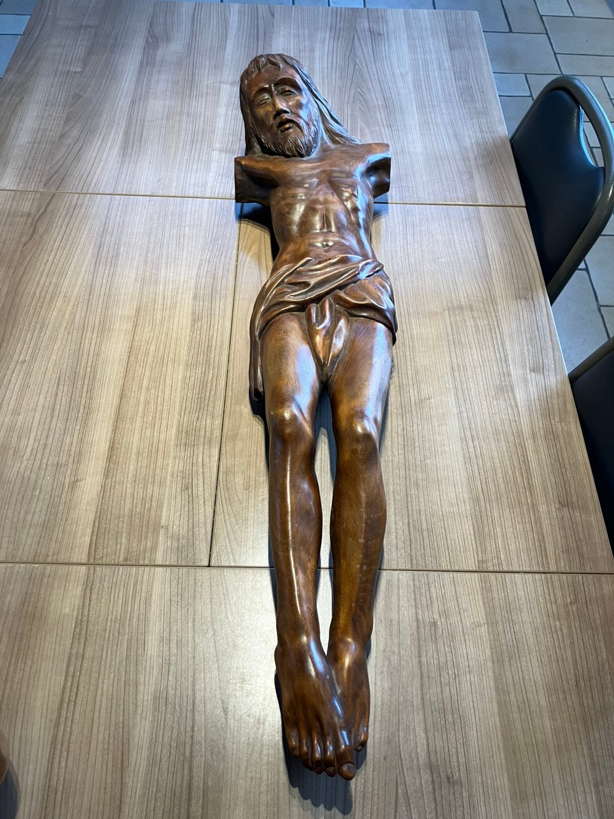 Houten corpus, Enlèvement