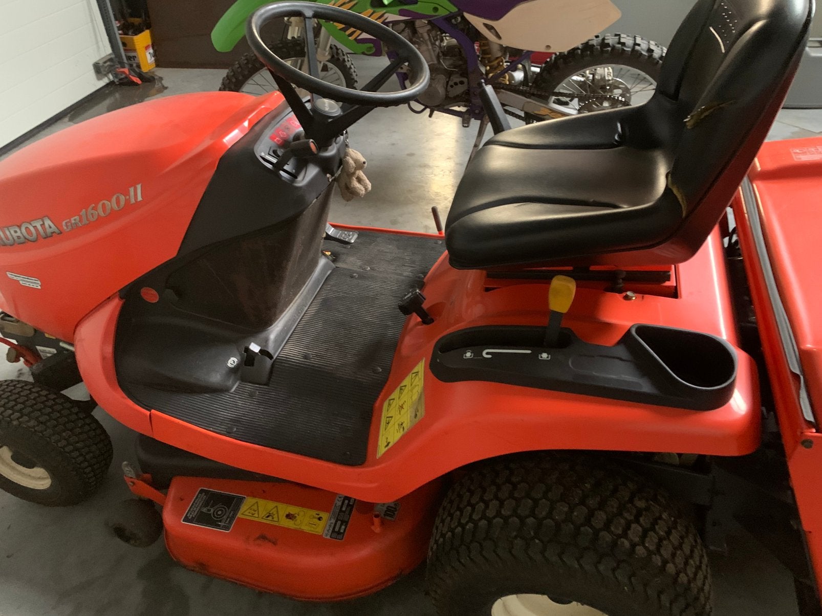 Kubota, Enlèvement, Comme neuf