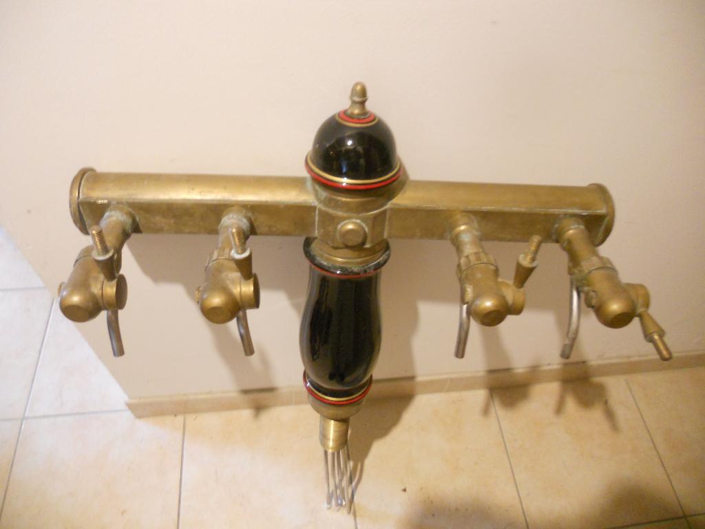 pompe a biere en laiton vintage pour decoration, Enlèvement