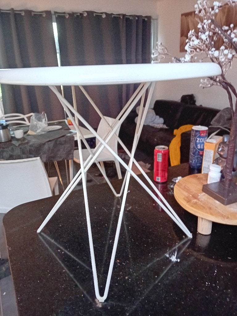 magis table d appoint signer, Enlèvement ou Envoi
