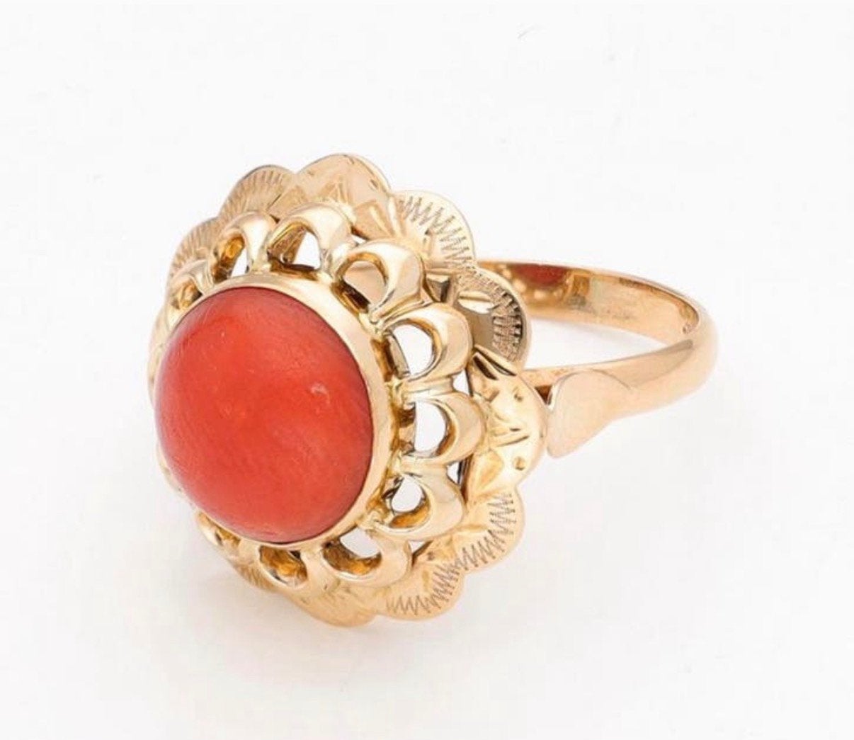 Prachtige vintage 14 karaat gouden ring met bloedkoraal!, Bijoux, Sacs & Beauté, Bagues, Femme, Plus petit que 17, Jaune, Or, Enlèvement ou Envoi