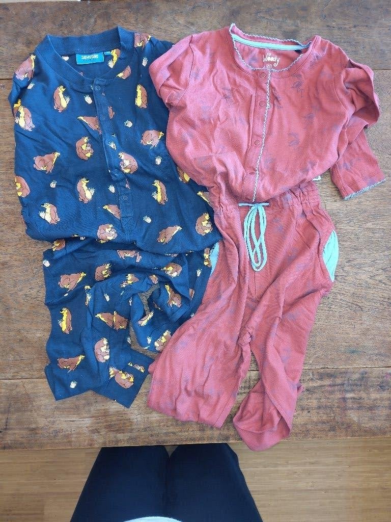 2 Onesie pyjama's Woody - Someone 128-8jaar, Kinderen en Baby's, Ophalen, Nacht- of Onderkleding, Gebruikt, Jongen of Meisje