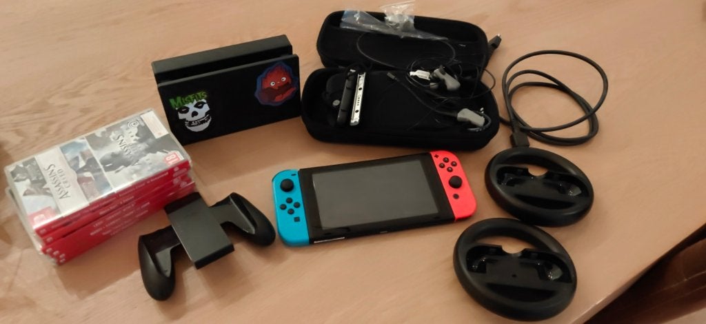 Nintendo Switch met 6 spellen, etui en stuurwiel, Ophalen, Zo goed als nieuw, Switch 2019 Upgrade