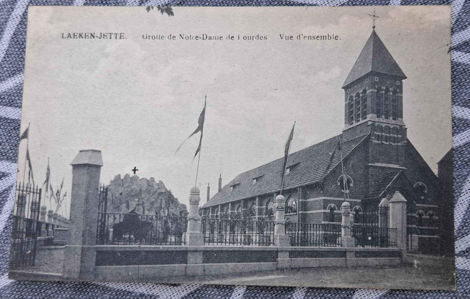 Jette, grot van Notre-Dame de Lourdes, Ophalen of Verzenden, Gelopen, Brussel (Gewest)